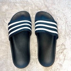 Adidas slides great condition size 7